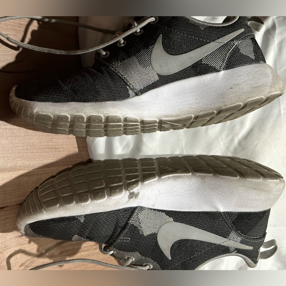 Shades of grey camo running shoes - Picture 9 of 9